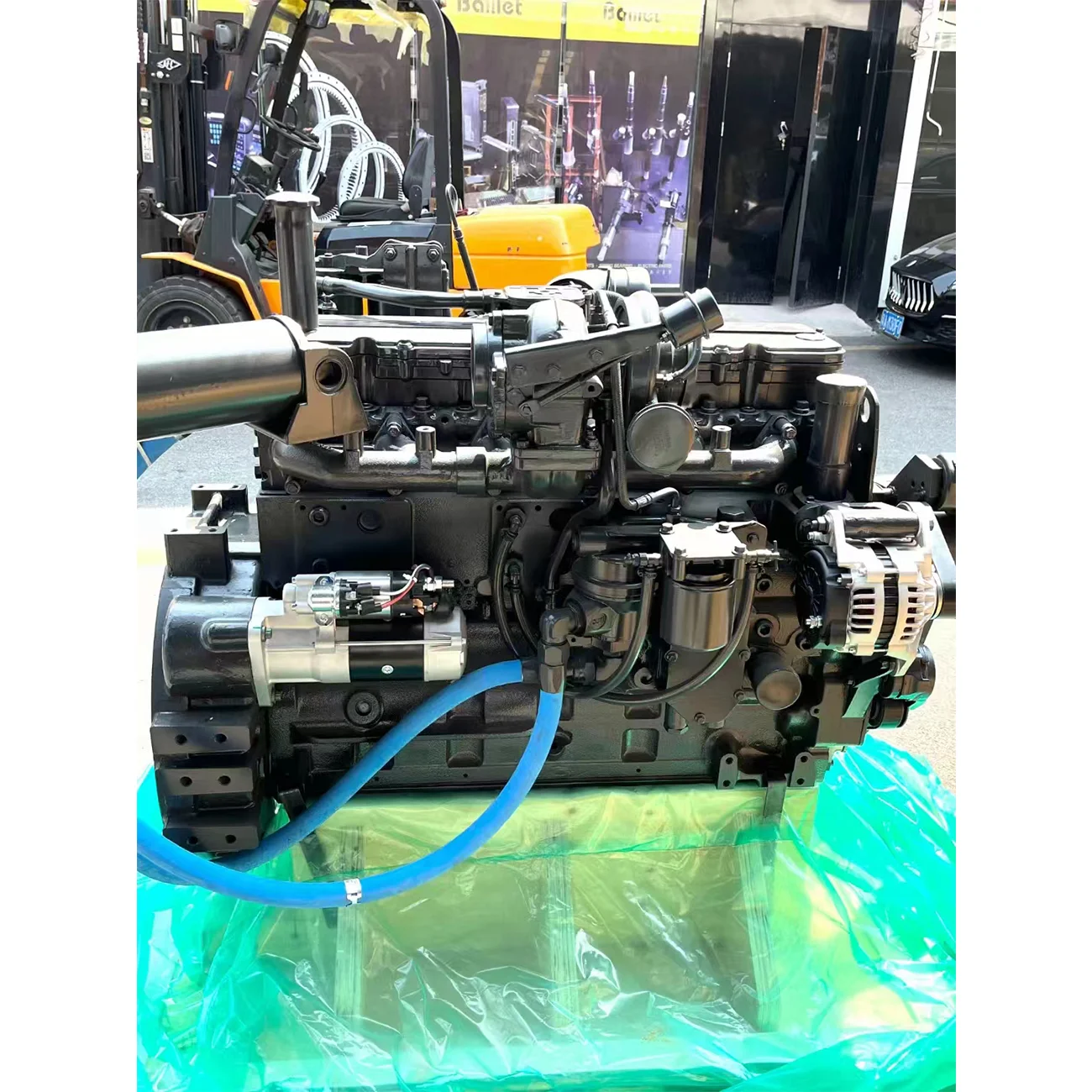 Construction Machinery Spare Parts Diesel Engine For Komatsu PC300-8 Complete Engine Assembly Full Series Excavator Engine