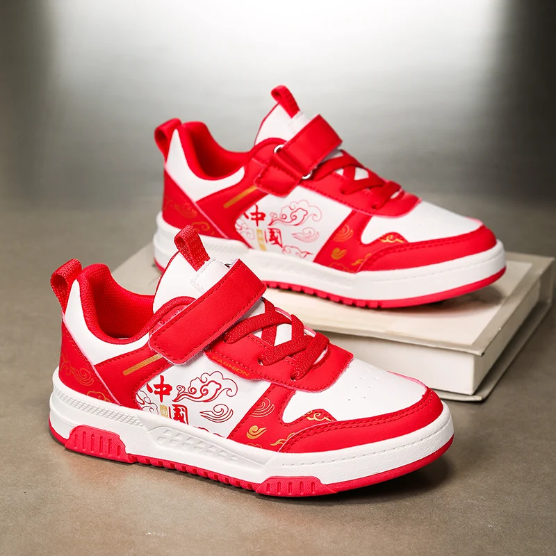 

Boys classic board shoes spring children's sports shoes 2025 new primary school students Velcro non-slip casual shoes