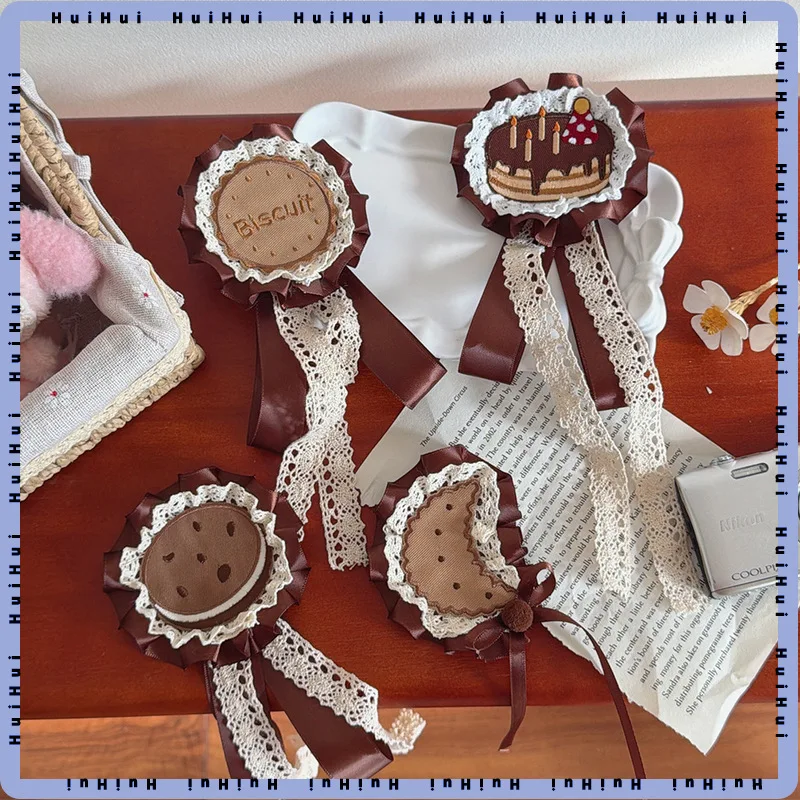 Cute Biscuit Shape Lolita Brooch Pin, Sweet Versatile Lapel Pin, Decor Accessory for Lolita Outfit Clothing Decoration
