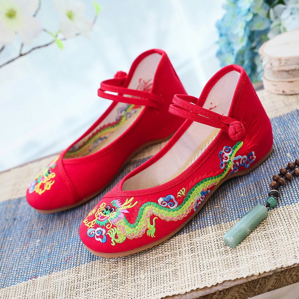 Veowalk Handmade Women Cotton Ballet Flats Chinese Dragon Embroidery Ladies Old Beijing Shoes Casual Breathable Driving Shoes