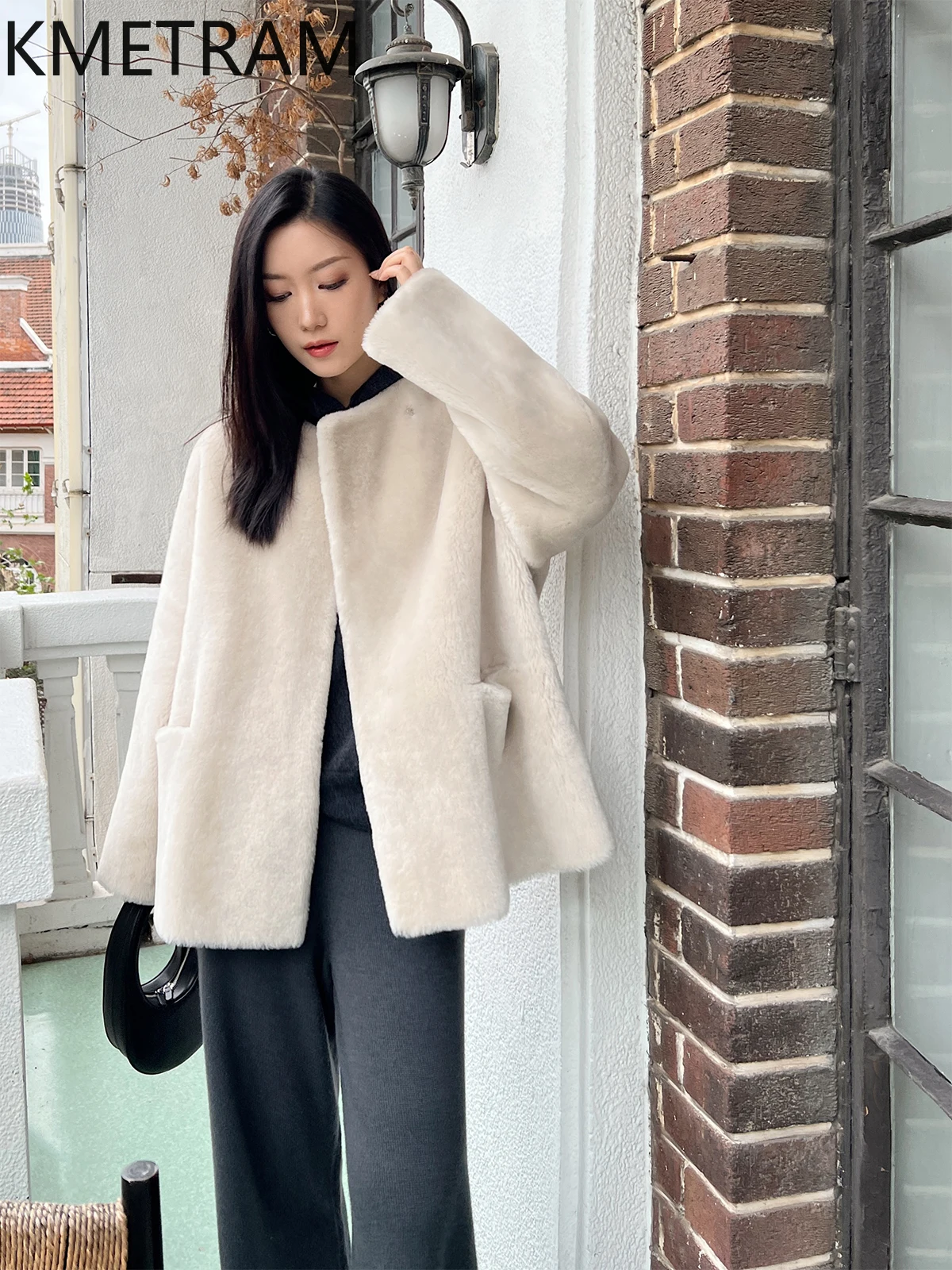 내추럴 메리노 양털 양면 퍼 코트 여성 라운드넥 리얼 퍼 재킷 겨울 여성 의류 2025 여성복