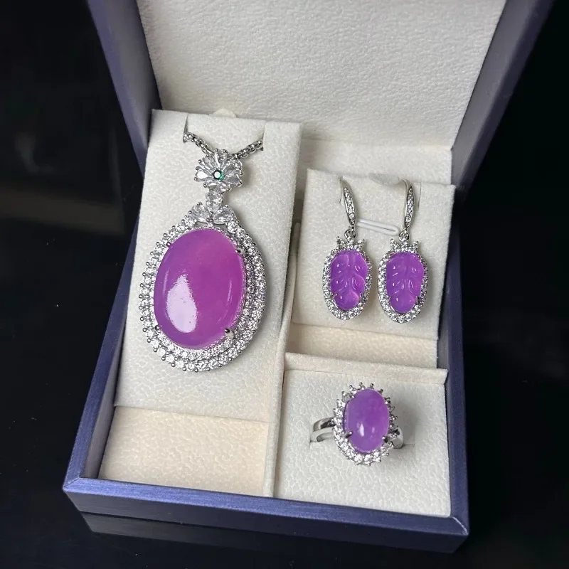 

Natural High-ice Quartzite Jade Set, Classic and Fashionable Three-piece Set