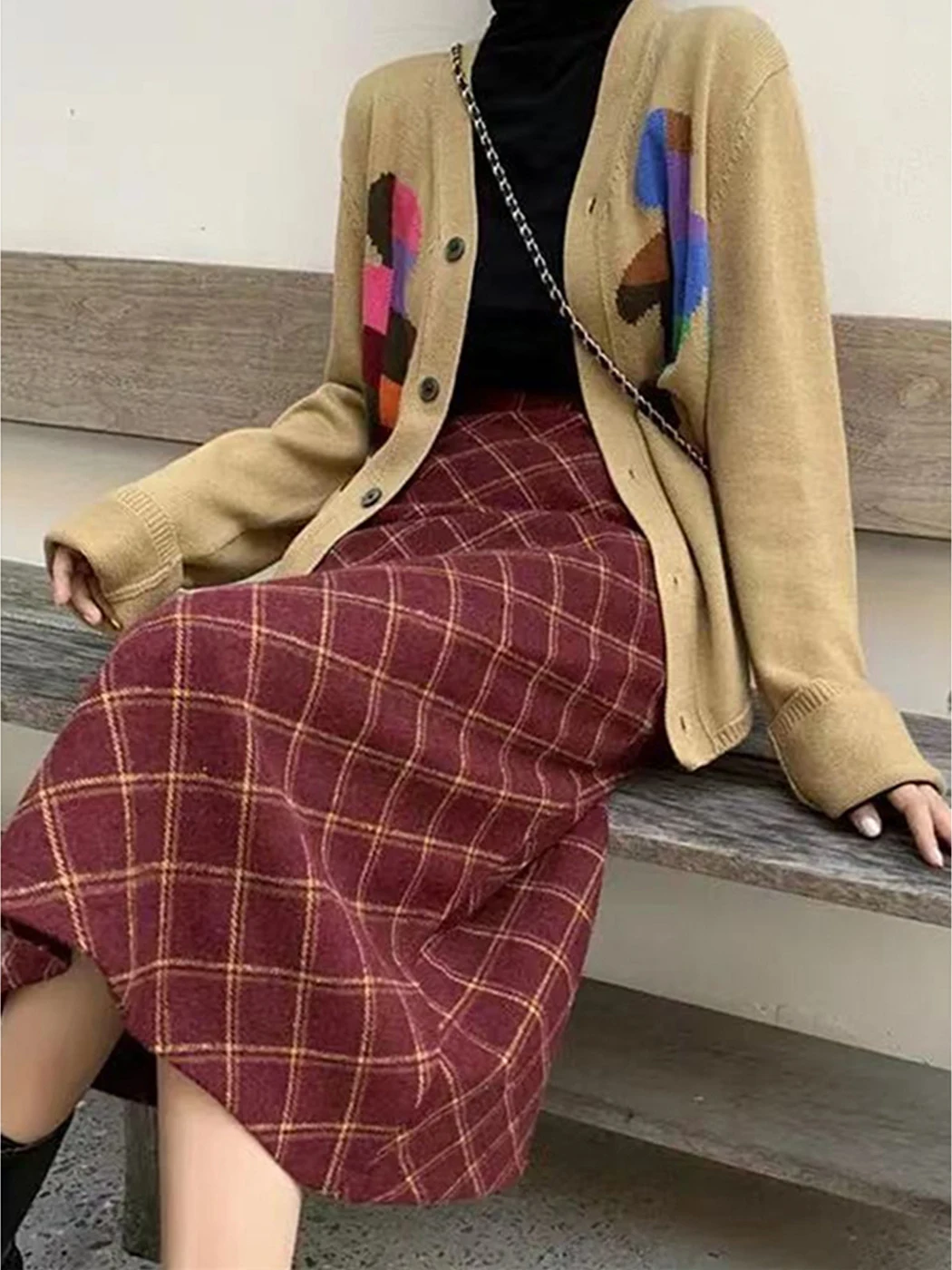تنورة صوفية منقوشة حمراء عالية الخصر تصميم التخسيس ألف خط ريترو Sle للنساء خريف شتاء وصول جديد