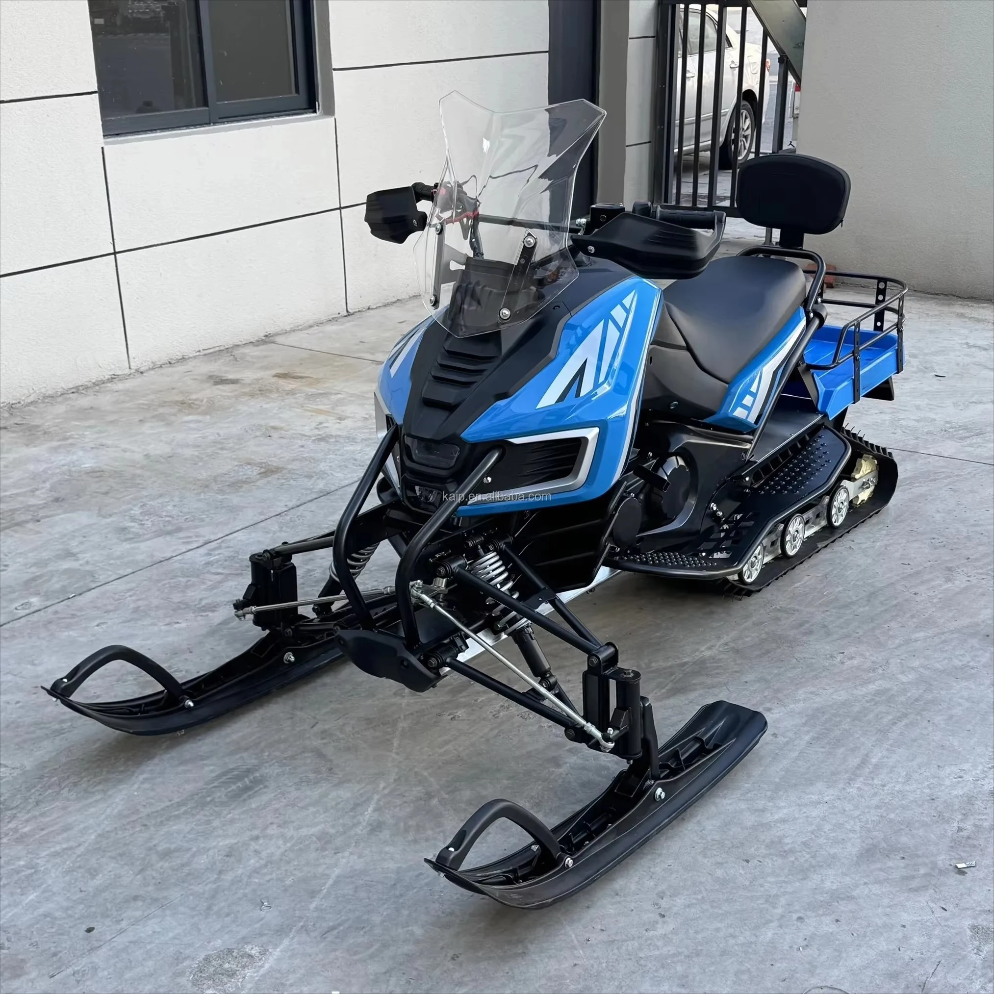 High Performance Snowmobile for Adults Motorized Snow Mobile Sled Winter Outdoor Sports Petrol Sleigh Snow Scooter