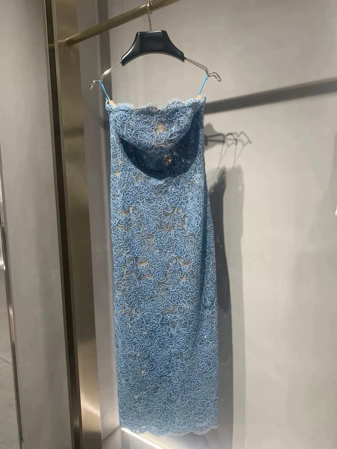 Elegant Strapless Blue Lace Dress For Women Luxury Rhinestone Embellished Bodycon Evening Party Dress Hot Pink Wedding Long Gown