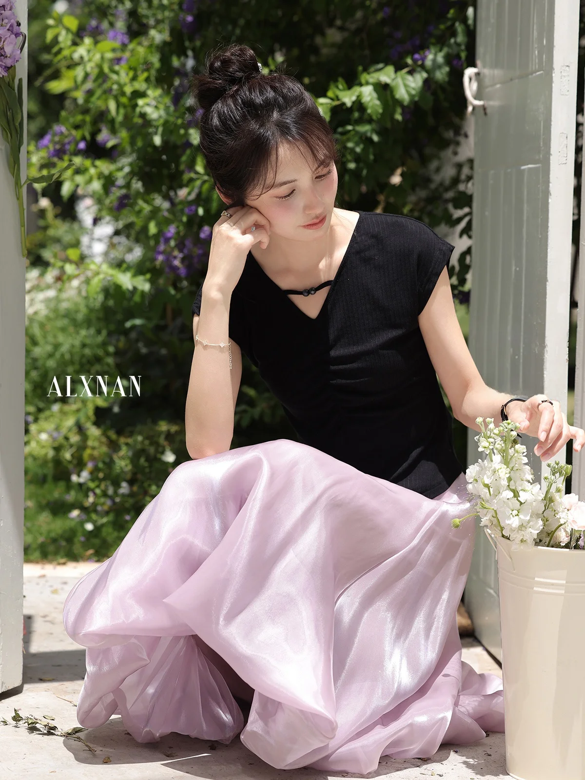 กระโปรงทรงเอไลน์สีม่วงอ่อนเอวสูงลำลองสำหรับผู้หญิงแฟชั่นฤดูร้อนกระโปรงสีพื้นสไตล์ปารีส