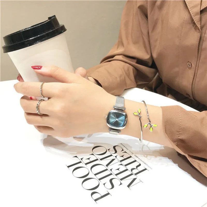 العلامة التجارية النساء ساعة كوارتز قابل للتعديل الفولاذ المقاوم للصدأ حزام هدية فاخرة السيدات ساعة اليد دروبشيبينغ ساعة Relojes Para Mujer