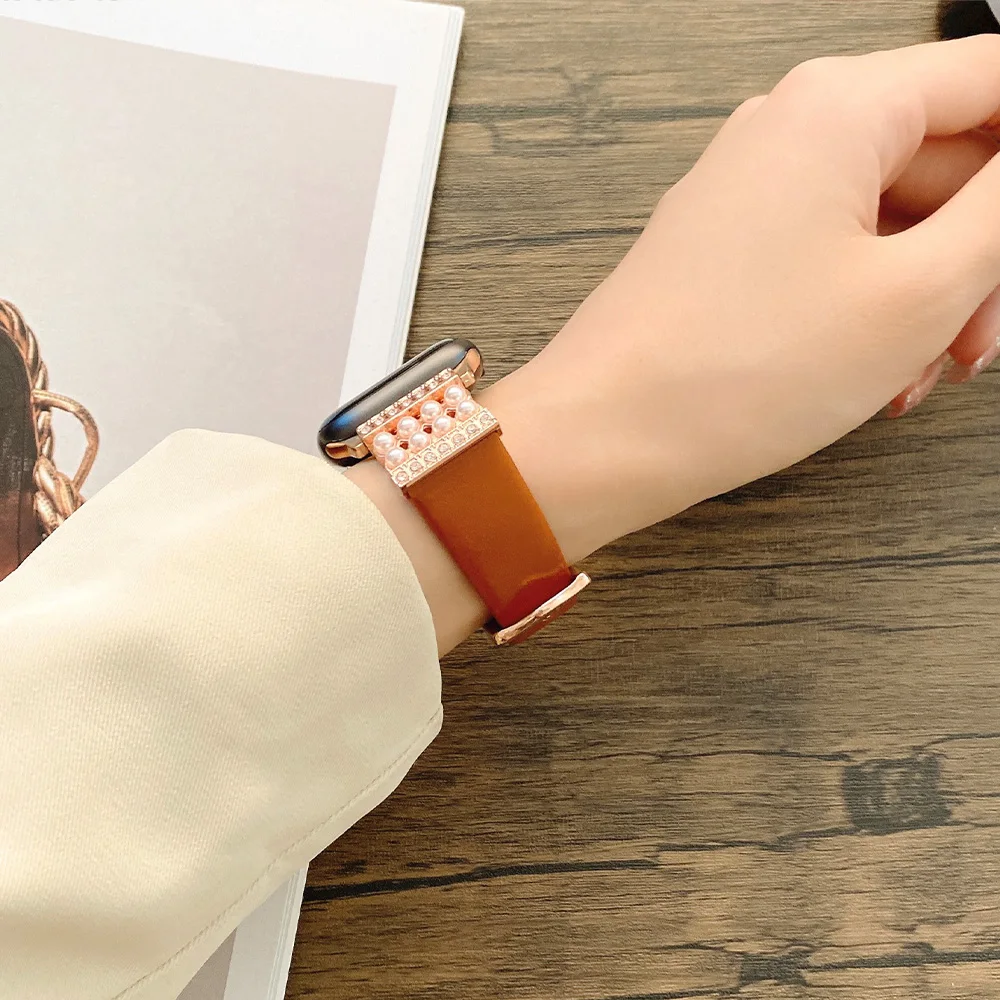 Leather Strap with Diamonds and Pearls for Apple Watch Band 49mm 45mm 41mm 44mm40mm 42mm Women Bracelet for iWatch Ultra 87654SE