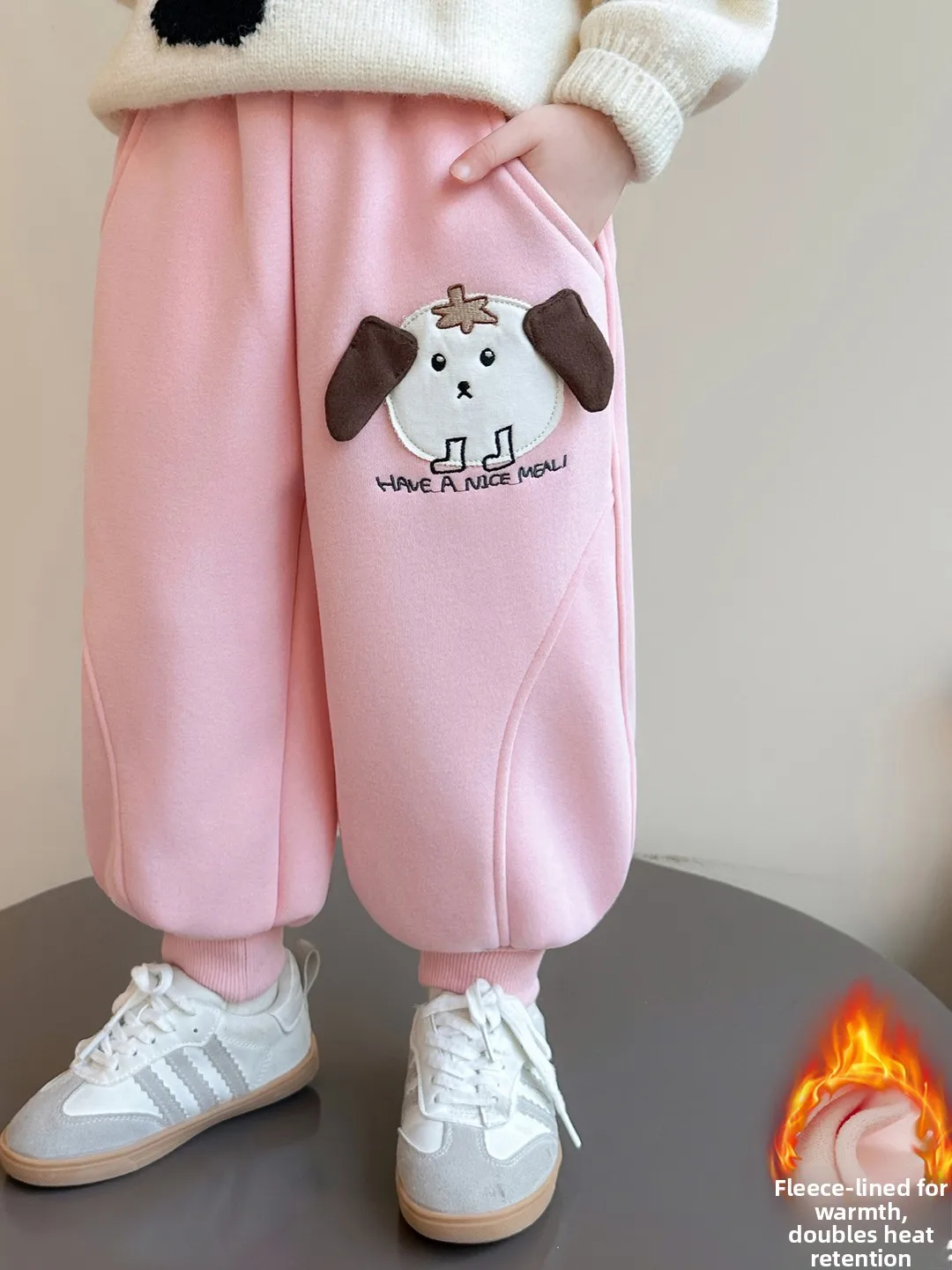 Trendige Fleece-gefütterte Freizeithose für Mädchen mit Cartoon-Print, hoher Taille, weitem Bein und langem Schnitt – Modische Herbst-Winter-Kinderkleidung