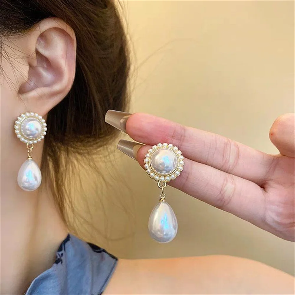 Water Drop Simulated Pearl Dangle Earrings for Women Fashion Ladies Ear Accessory Vintage Wedding Engagement Party Jewelry