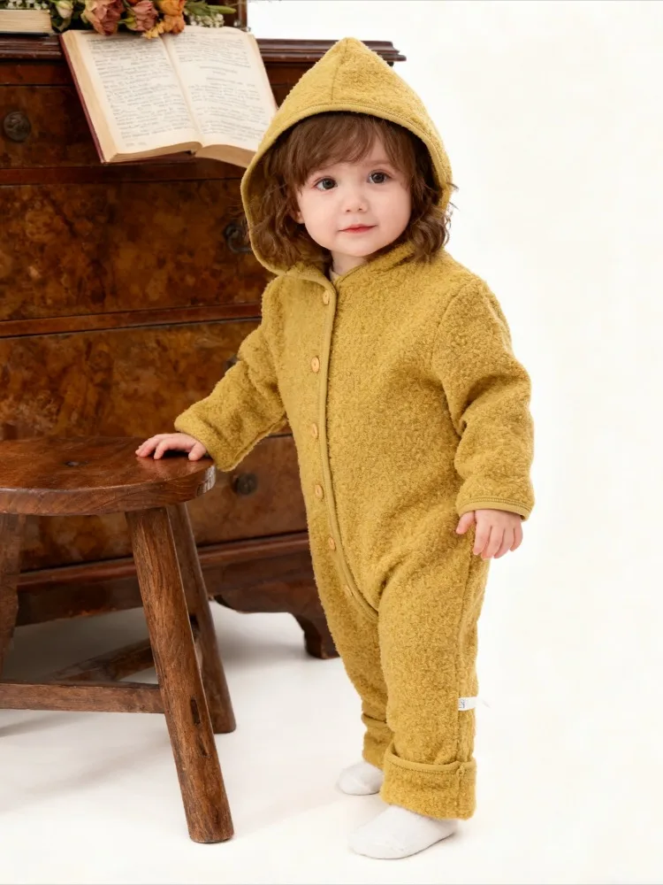

Autumn and winter baby crawling clothes for infants and young children long sleeved solid single breasted hooded jumpsuit Korean