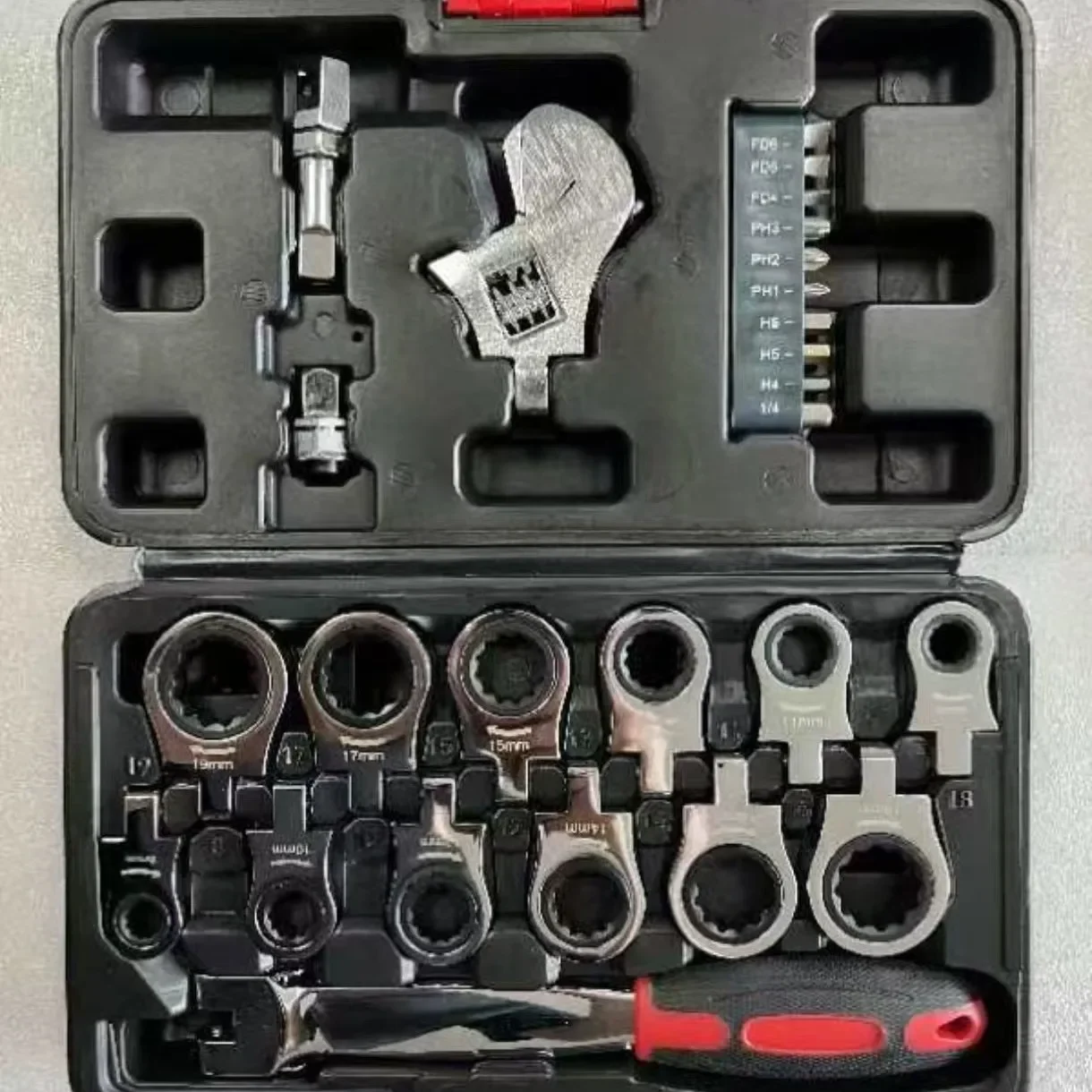 Portable 26-piece Movable Opening Shaking Head Replaceable Ratchet Wrench Shaking Head Wrench 180 ° Rotating Ratchet Tooth