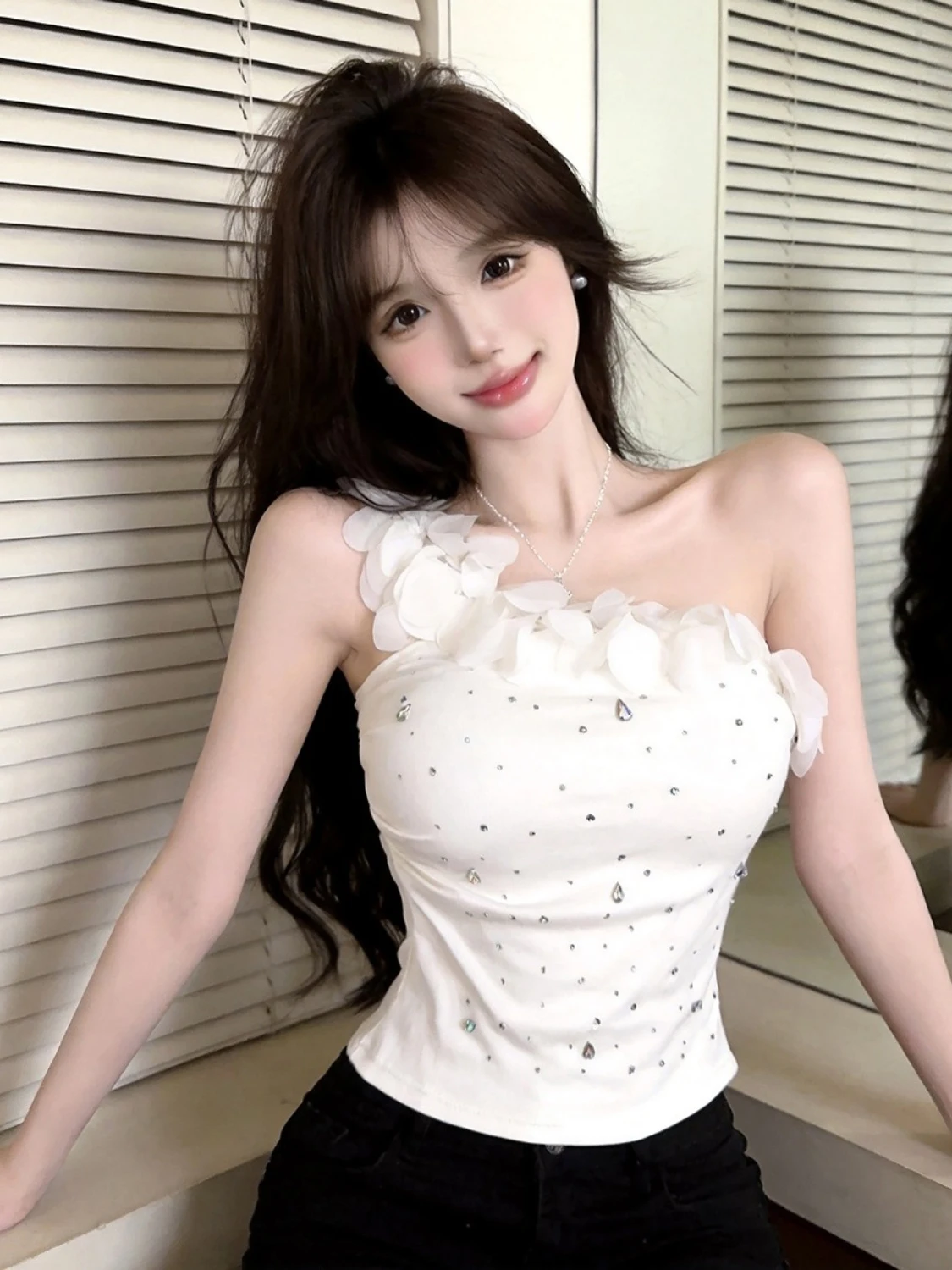Sexy Short Crop Top Diamond Embellished Slim Fit Shoulder Bared Vest Splice Design Girl Power Trend Summer Outerwear