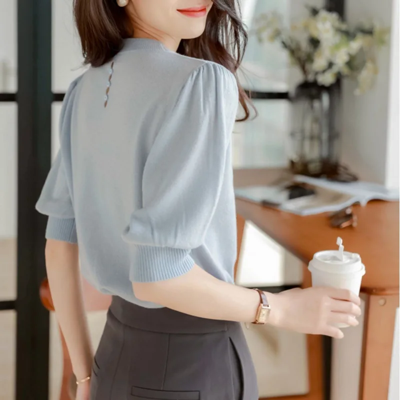 

Early Spring And Ice Silk Knitted Short Top For Women 2024 New Women's Clothing Bubble Stylish Gentle Temperament Small Shirt