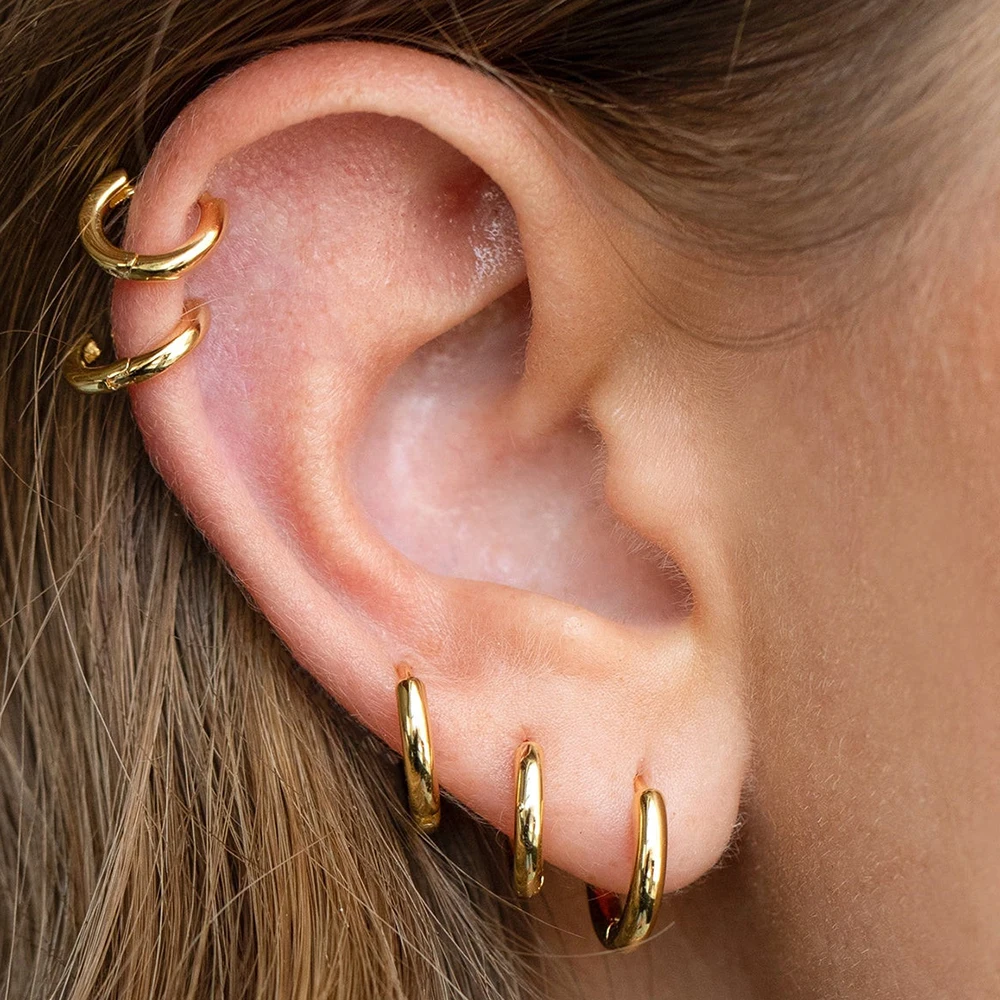 ステンレス鋼のイヤリング,女性のためのシンプルなイヤリング,耳珠,らせん,ゴールドヘリックス,滑らかなゴールドカラーのバックル,アクセサリー