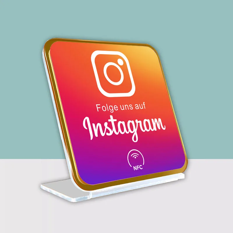 حوامل عرض الكتابة الألمانية تزيد من المراجعات الخمس نجوم الخاصة بك وعلامات مراجعة NFC وعلامات الوسائط الاجتماعية NFC Google Instagram WhatsApp