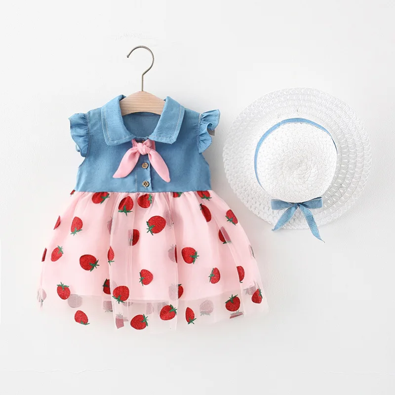 Girls Summer New Style Dress Sweet Denim Flying Sleeves Strawberry Mesh Princess Dress Comes with Hat Suitable for 0-3 Year Old