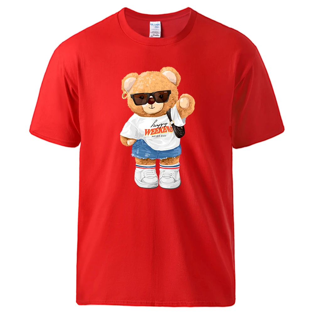 A Young Bear Girl Full Of Vitality Cotton Man Tshirt Original Loose T-Shirt Oversized Comfortable Tshirt Trend Summer Tshirts