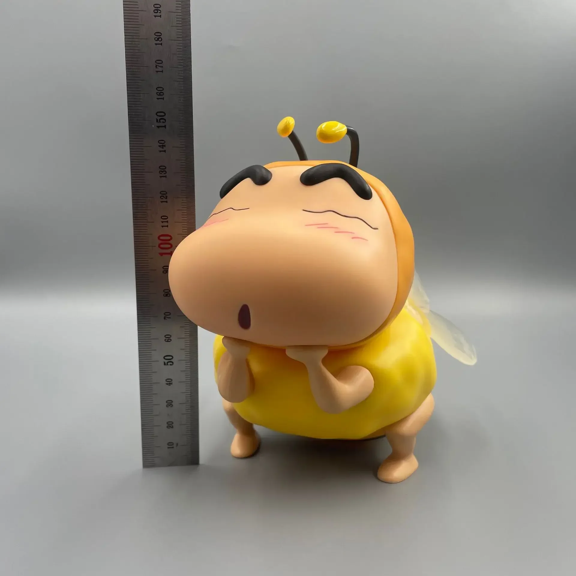 14cm Buntstift Shin-Chan Figur leuchtende Nohara Shino suke Cosplay Biene Action figur PVC Modell Statue Puppe Spielzeug Festival Geschenk