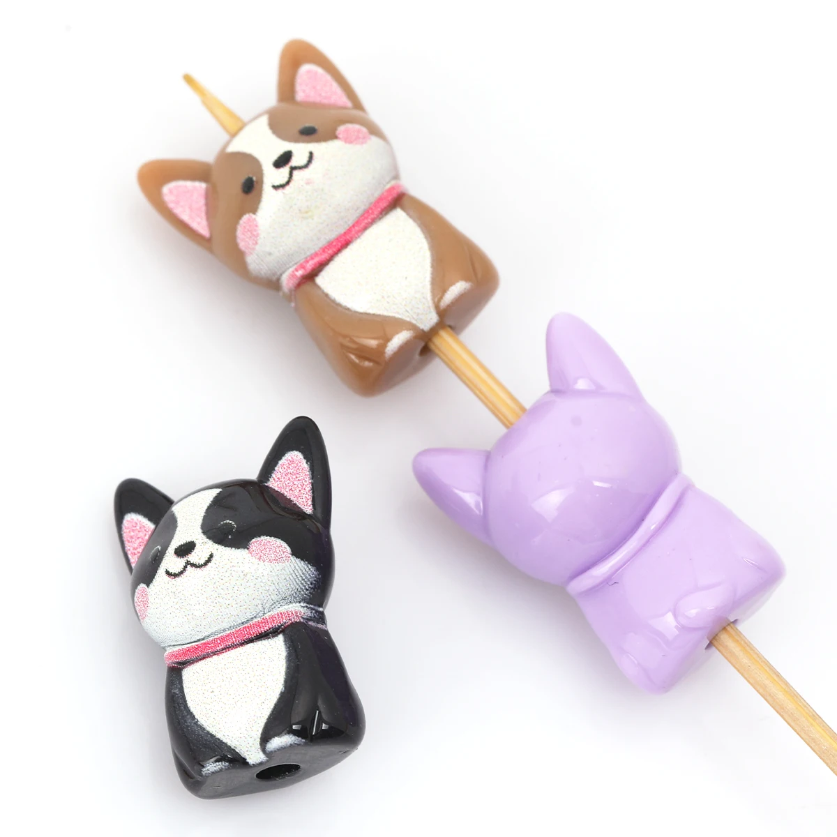 7pcs Random Color Cartoon Sitting Dog Acrylic Spacer Beads 1.5x2.3cm Handmade DIY Jewelry Making Accessories Necklace Bracelet