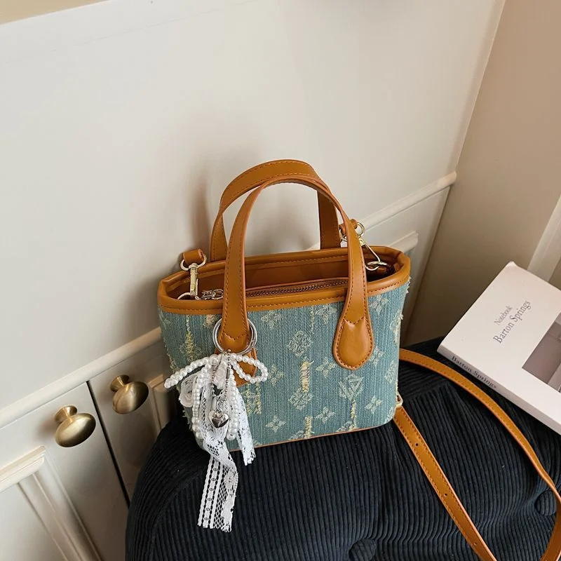 

2025 Denim Shoulder Bag for Women: Vintage Mini Crossbody Purse Spacious Everyday Bag with Adjustable Strap
