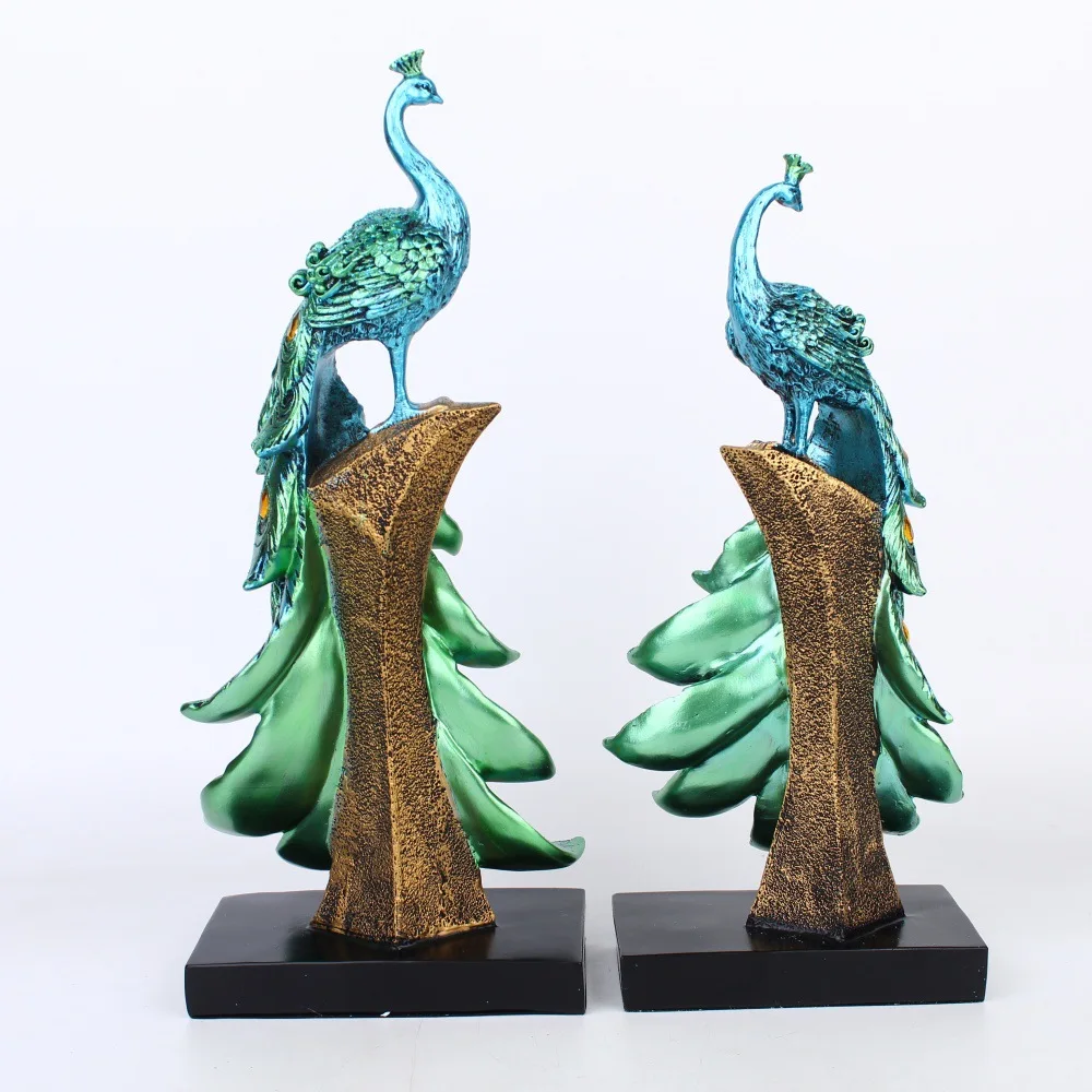 Creative and Fashionable Gold Blue Peacock Ornaments Resin Crafts Wine Cabinets Living Rooms Home Atmosphere Decoration Gifts