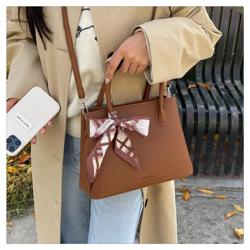 

Ladies Tote Bag Made Of Lavender-Patterned Leather Featuring Trendy Costa Rica Casual Lightweight Soft Daily Look