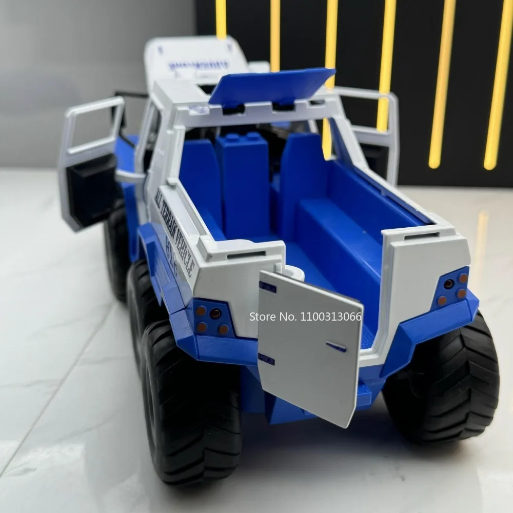 1/24 Alloy Car Model Russian Avtoros Shaman 8*8 Diecasts Off-road Vehicle with Light Sound Pull Back Function SUV for Boy Gifts