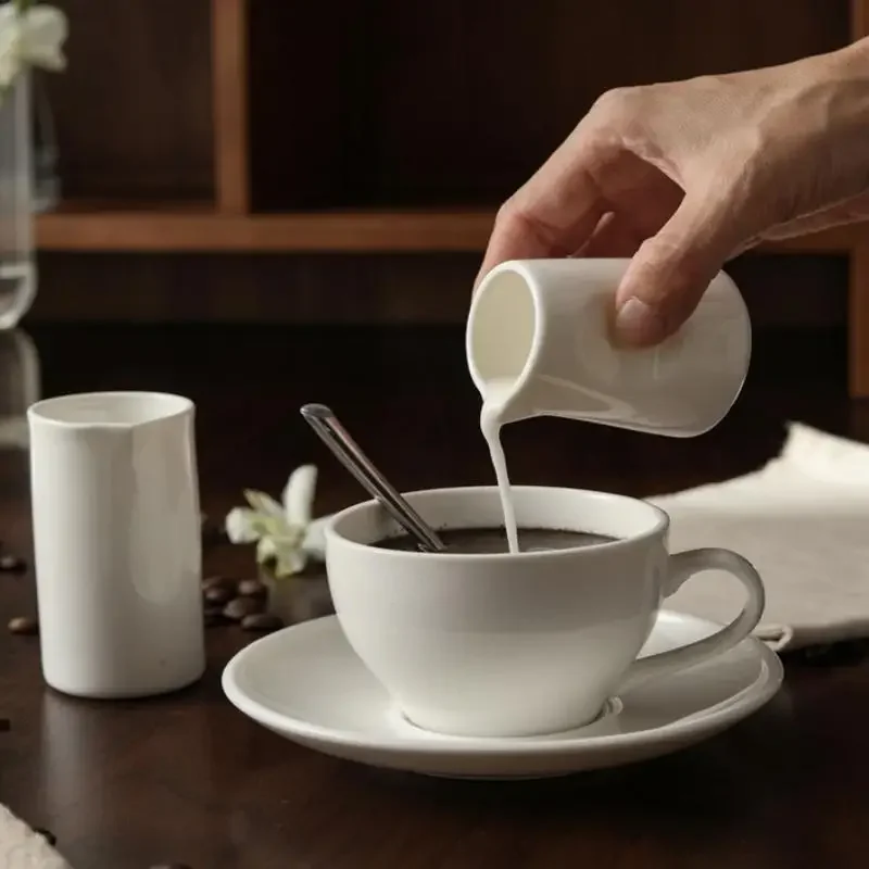 

Needle Nosed Cups White Ceramic Milk Jar Coffee Milks Cup Milk Jug Saucepan Sauce Cup Coffeeware Milks Pot Seasoning Pots