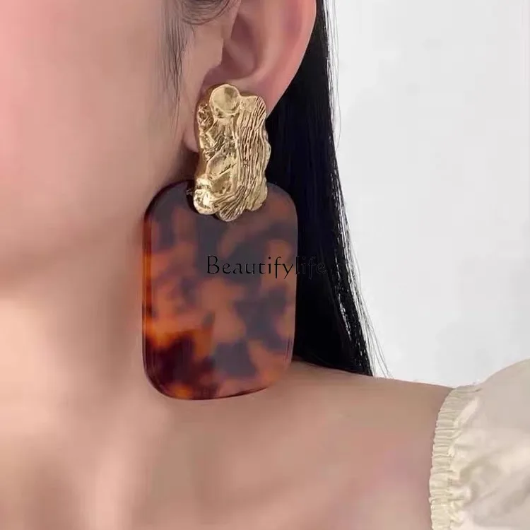 

European and American fashionable exaggerated temperament resin leopard print tortoiseshell square large earrings