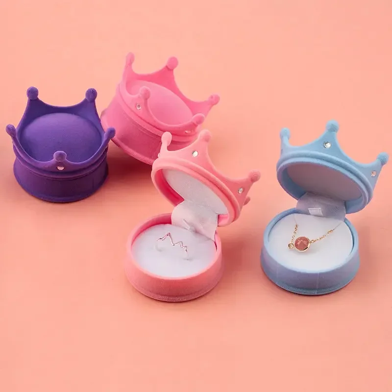 

1 Piece Velvet Jewelry Box Lovely Crown Shape Wedding Engagement Ring Box Display Gift Box Holder for Earrings Necklace Bracelet