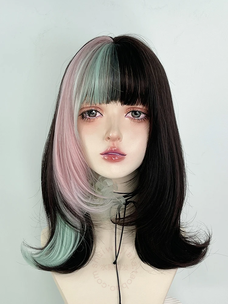 باروكة نسائية قصيرة مموجة باللون الوردي مع ألياف صناعية مقاومة للحرارة لوليتا كوسبلاي للهالوين وعيد الميلاد كاجوال جلام