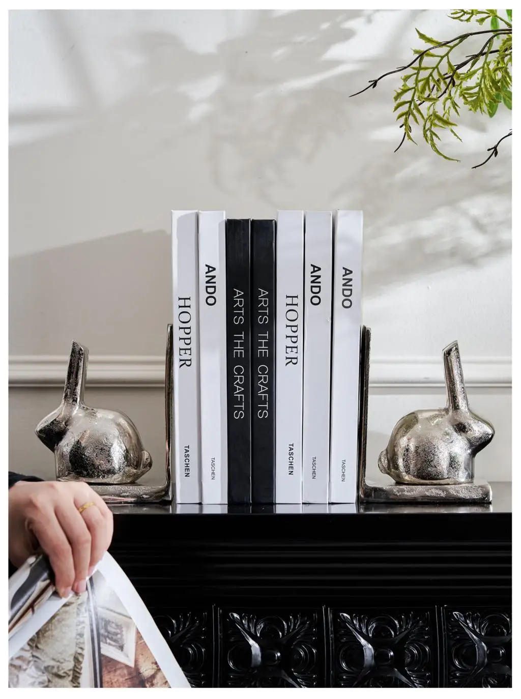 Modern Study Space Designer Bookcase Creative Rabbit Book File Metal Ornaments Decorations Book Holder Book Clip Bookends