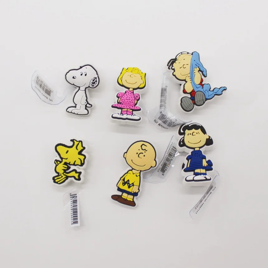 6piece Snoopy Shoe Charms Cartoon Clogs Sandals PVC Shoe Decorations Accessories snoopy figure toys