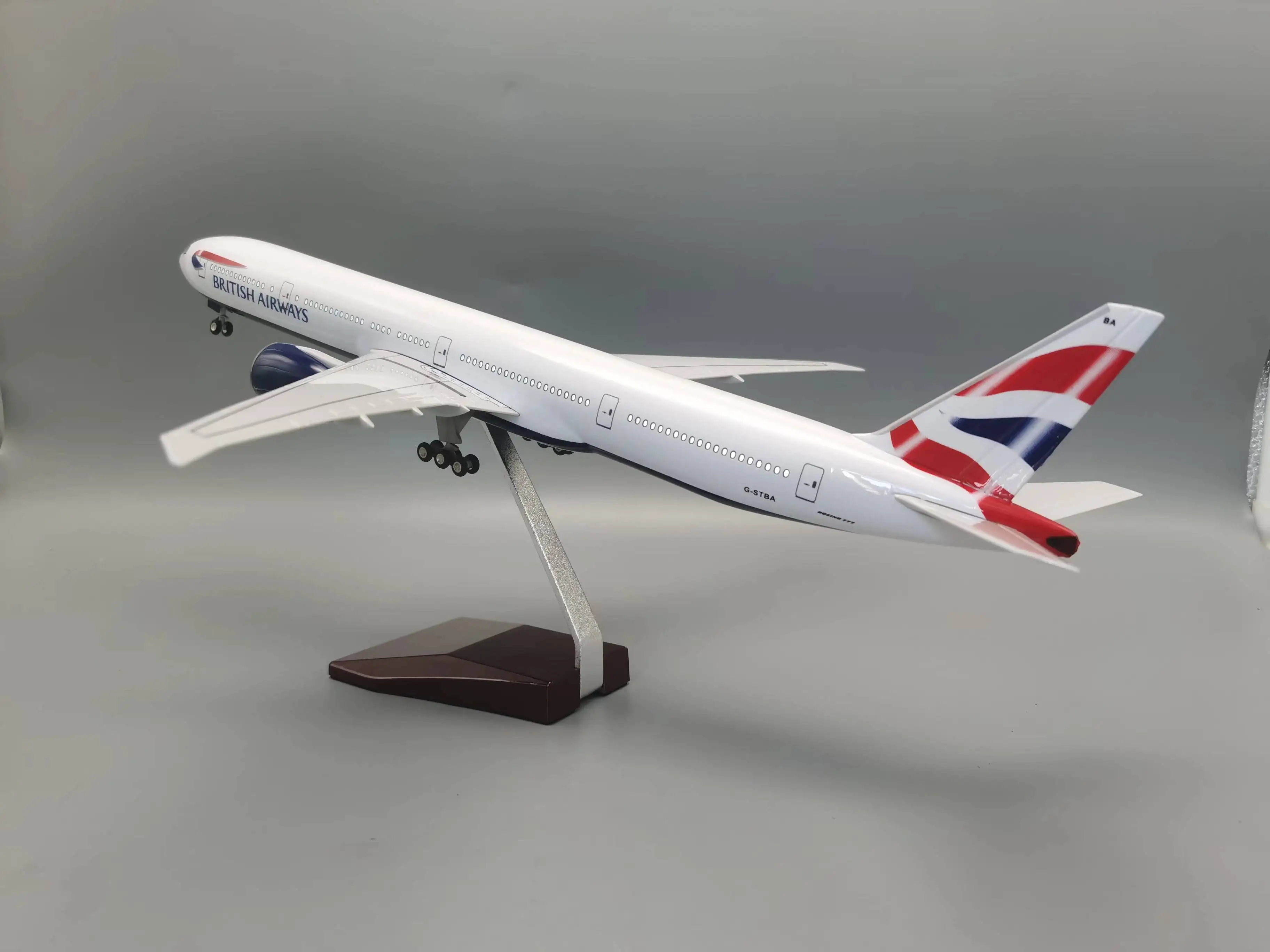 47 cm Flugzeug Diecast 777 British Airways Modellflugzeug mit Licht und Rad Harzmodell Spielzeug Junge gesammeltes Geschenk von Aviat