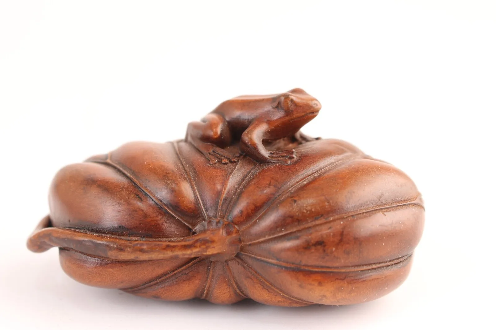

Vintage Wooden frog on lotus flower Statue Carving Wood Carved Figure hand piece