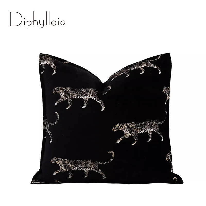 Diphylleia Panthera Jacquard Cushion Cover Wild Animals Leopard Decorative Luxury Italy Chenille Pillowcase For Villa Hotel Casa