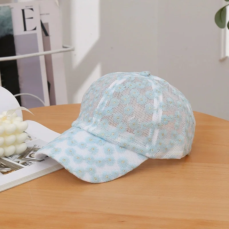 Women’s Spring/Summer Lace-Trimmed Daisy-Print Baseball Cap: Lightweight, Breathable, Sun-Protective, Openwork Design