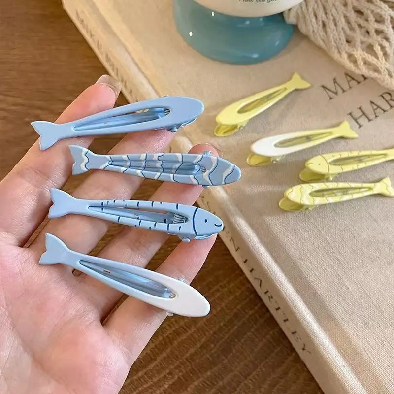 16-Piece Set of Random Color Fish-Shaped Hair Clips, Cute Fish Hair Clips, Versatile Milk Blue Sweet Niche Fish Hairpins, Fashionable Hair Accessories, Great Gift for Girls on Their Birthday or Anniversary