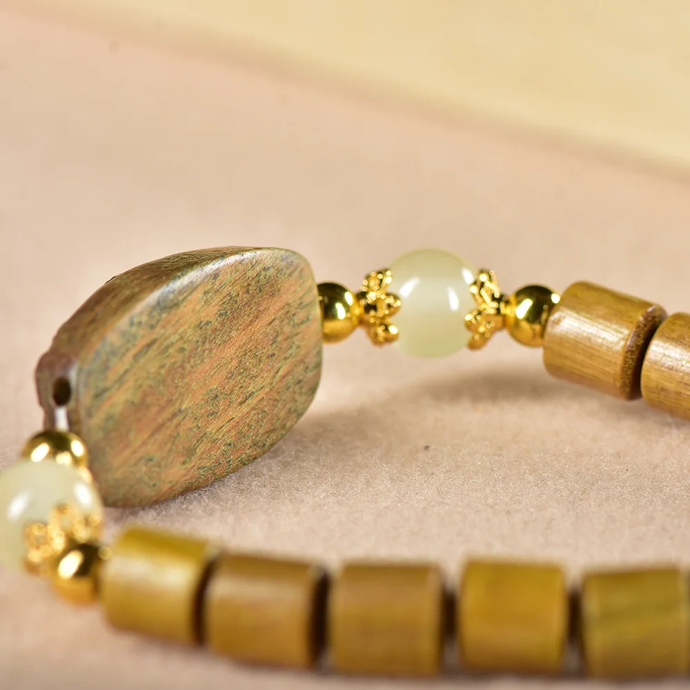 Green Sandalwood Straight Cut Barrel Bead Bracelet: Six-Word Mantra Turntable, Retro Ethnic Style, Unisex Gift
