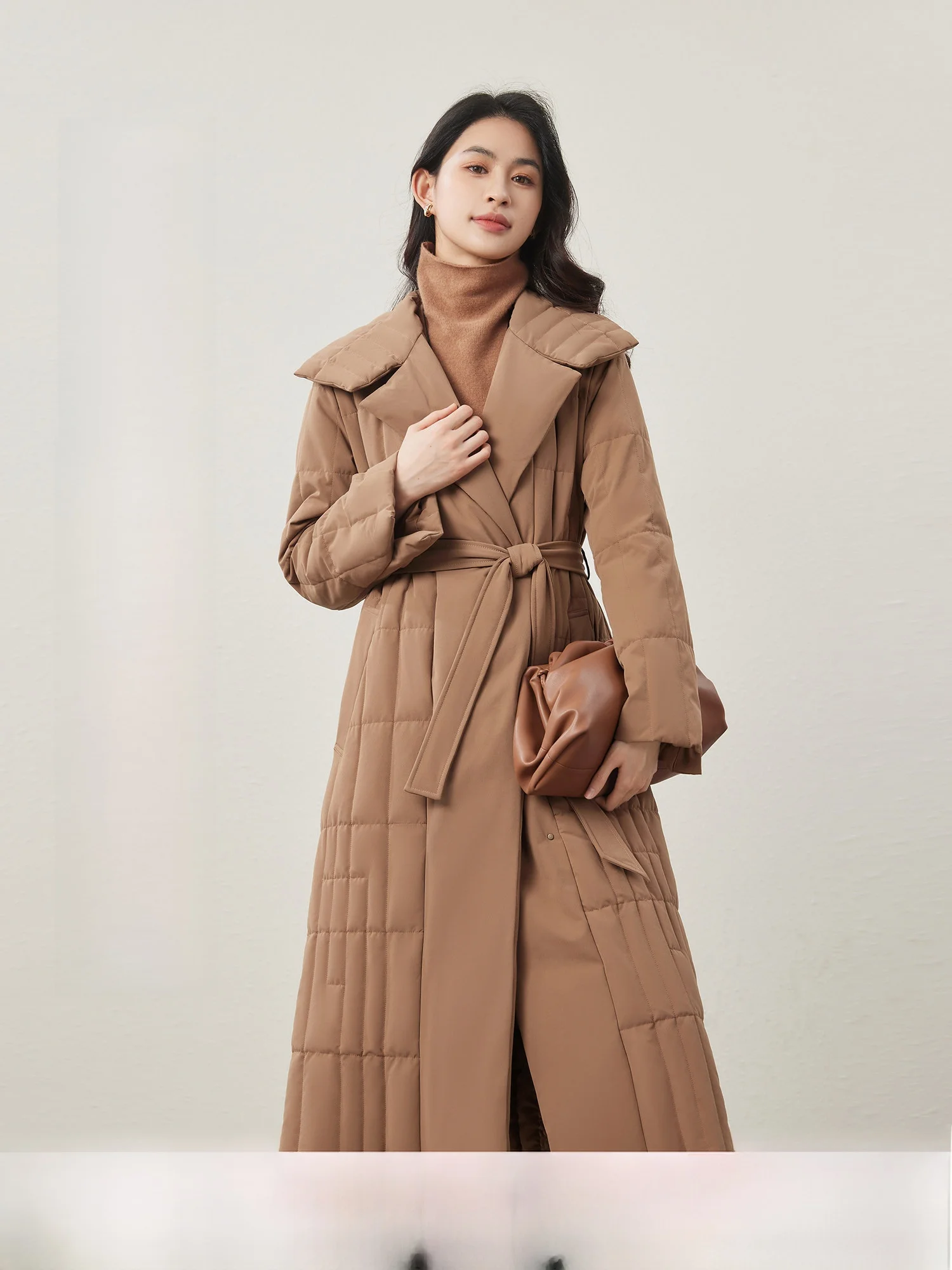 

Теплая куртка из 90% белого гусиного пуха с большим воротником, 3D-кроем, приталенным силуэтом, легкая, повседневная, однотонная, из полиэстера.