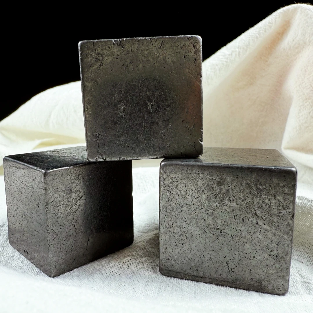1pc cubos de shungite de alta qualidade-estilo boêmio, decoração de mesa de escritório, adequado para casa, cidade silenciosa, quarto