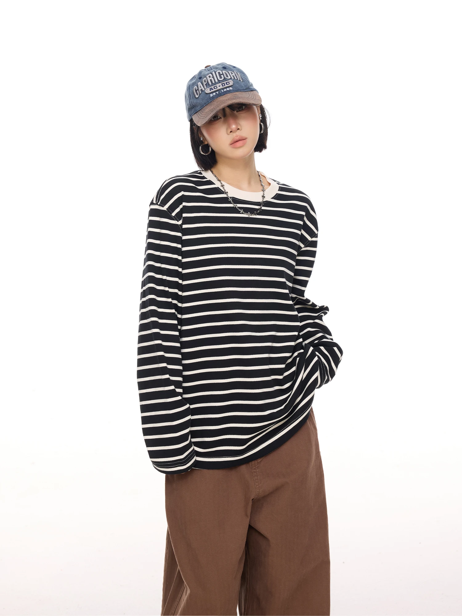 

Retro American round Ne Long Sve T-irt Women's Loose Fit Casual Striped Top Trendy Autumn Faion Universal Sle Pure...