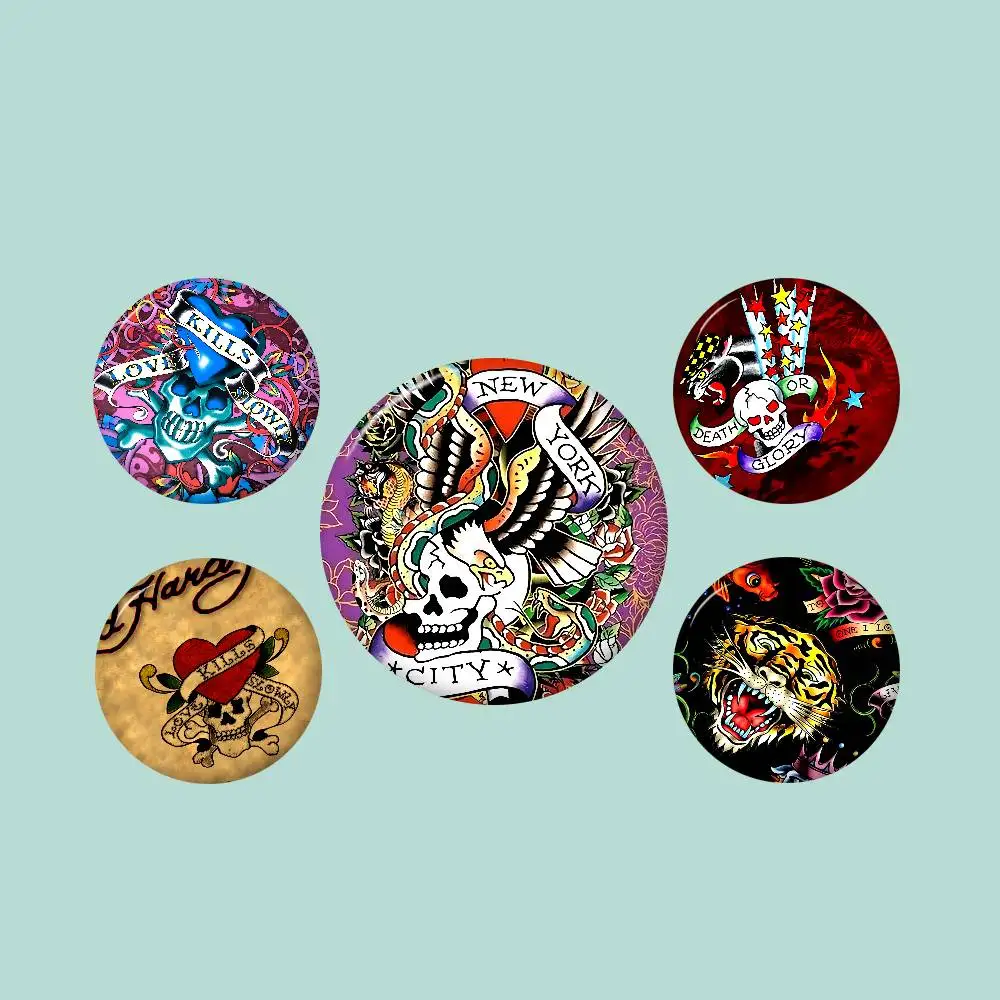 Fashion Brand E-Ed H-Hardy 58mm Cute Anime Figure Icon Badge Handmade Tinplate Brooch for Backpack Clothes Chest Ornament Gifts
