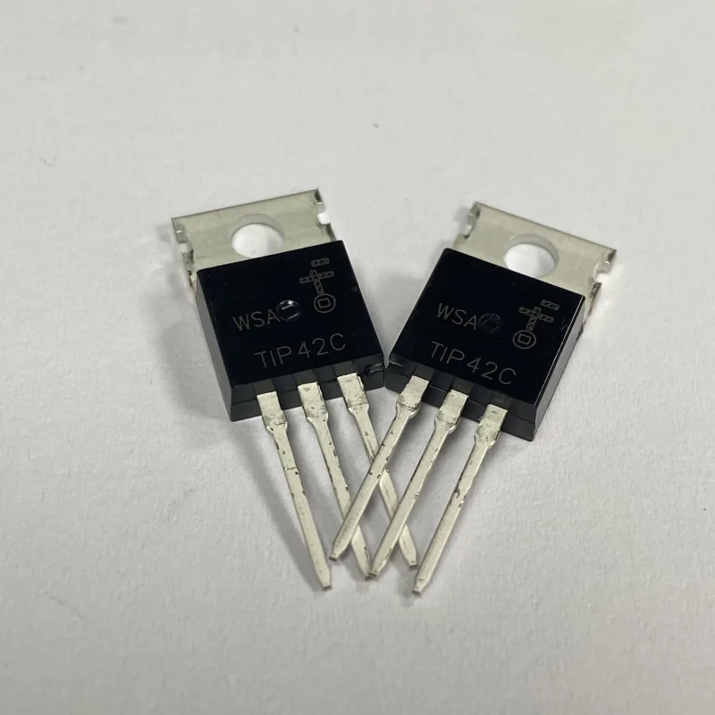 Original TIP42C direct insertion TO-220 power transistor transistor amplifier