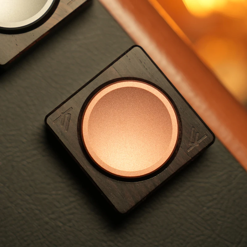 Fangwu EDC Mechanische Gyro Rotor Ratel Munt Vingertop Metaal Zwart Technologie Decompressie Desktop Speelgoed Cadeau