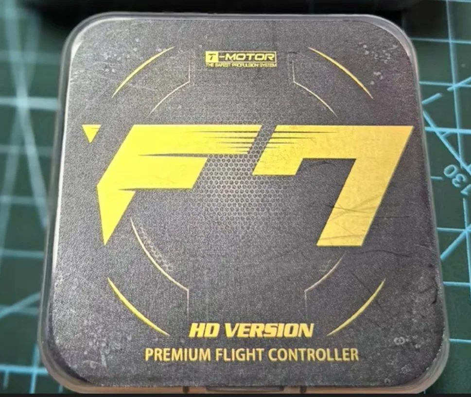 

Полетный контроллер TMOTOR F722 HDVTX T-MOTORHOBBY F7 HD 30.5x30.5 2-6S с датчиком MPU6000 для системы DJI VTX, 45-55A ESC