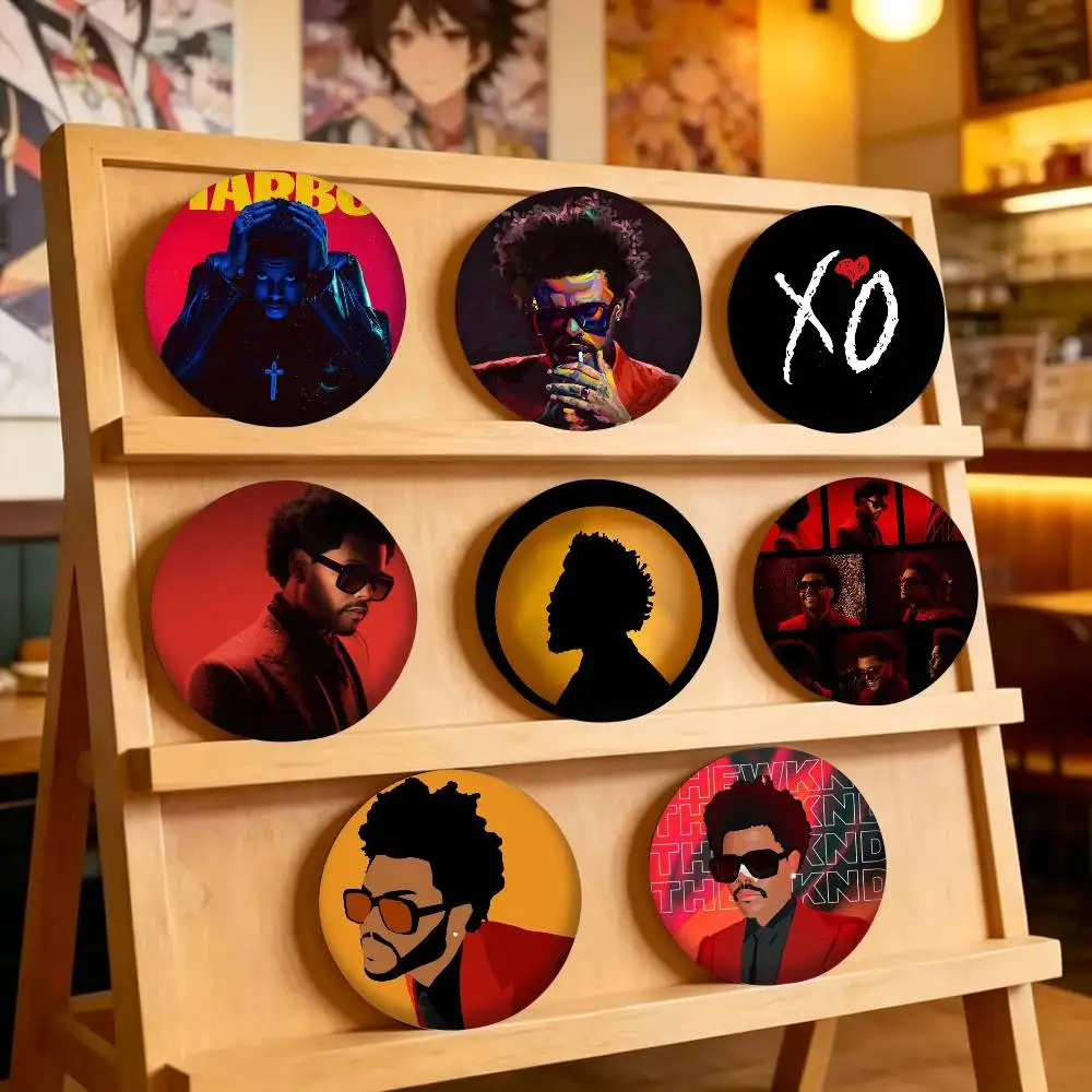 Pop Singer The Weeknd-s 25mm 32mm 44mm 58mm 75mm Brooches Badges Pins for Accessories Gift