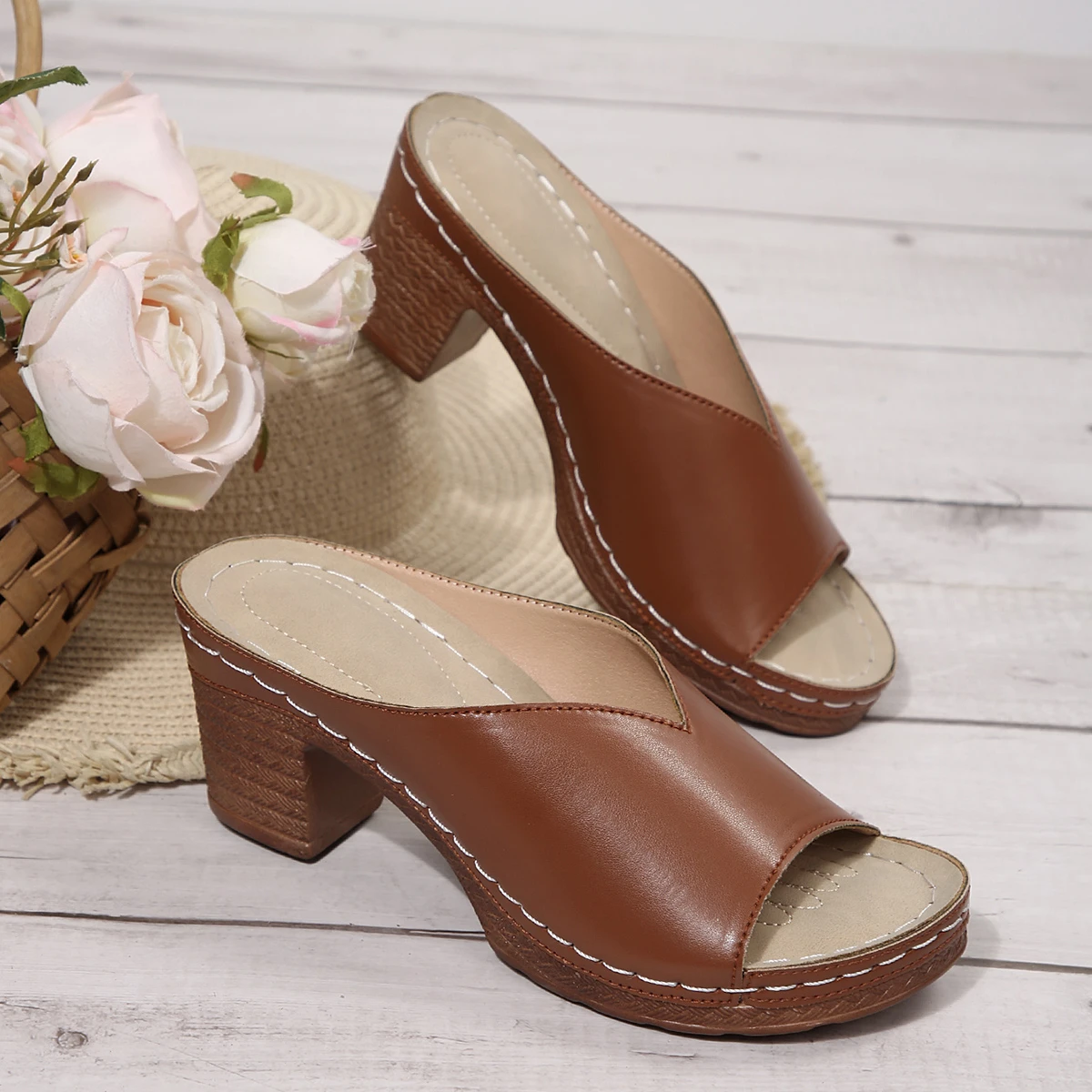 Damen Open-Toe High-Heel Pantoletten – Sommer Neuheit für Outdoor-Tragekomfort – Slip-On Schuhe in den Größen 36-43 mit Polyurethan-Obermaterial und Dämpfung – Detail 11