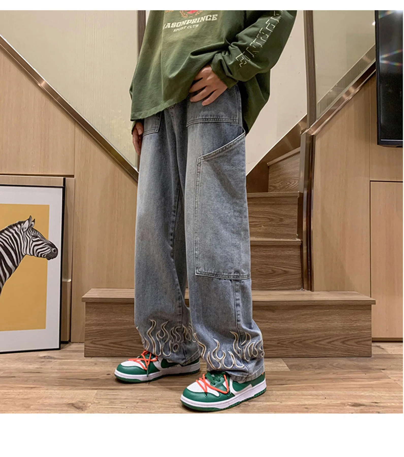 Fashion Flame Embroidery Men's Jeans Neutral Wide Leg Denim Trousers Loose Straight Jeans Youth Casual Baggy Hip Hop Pants